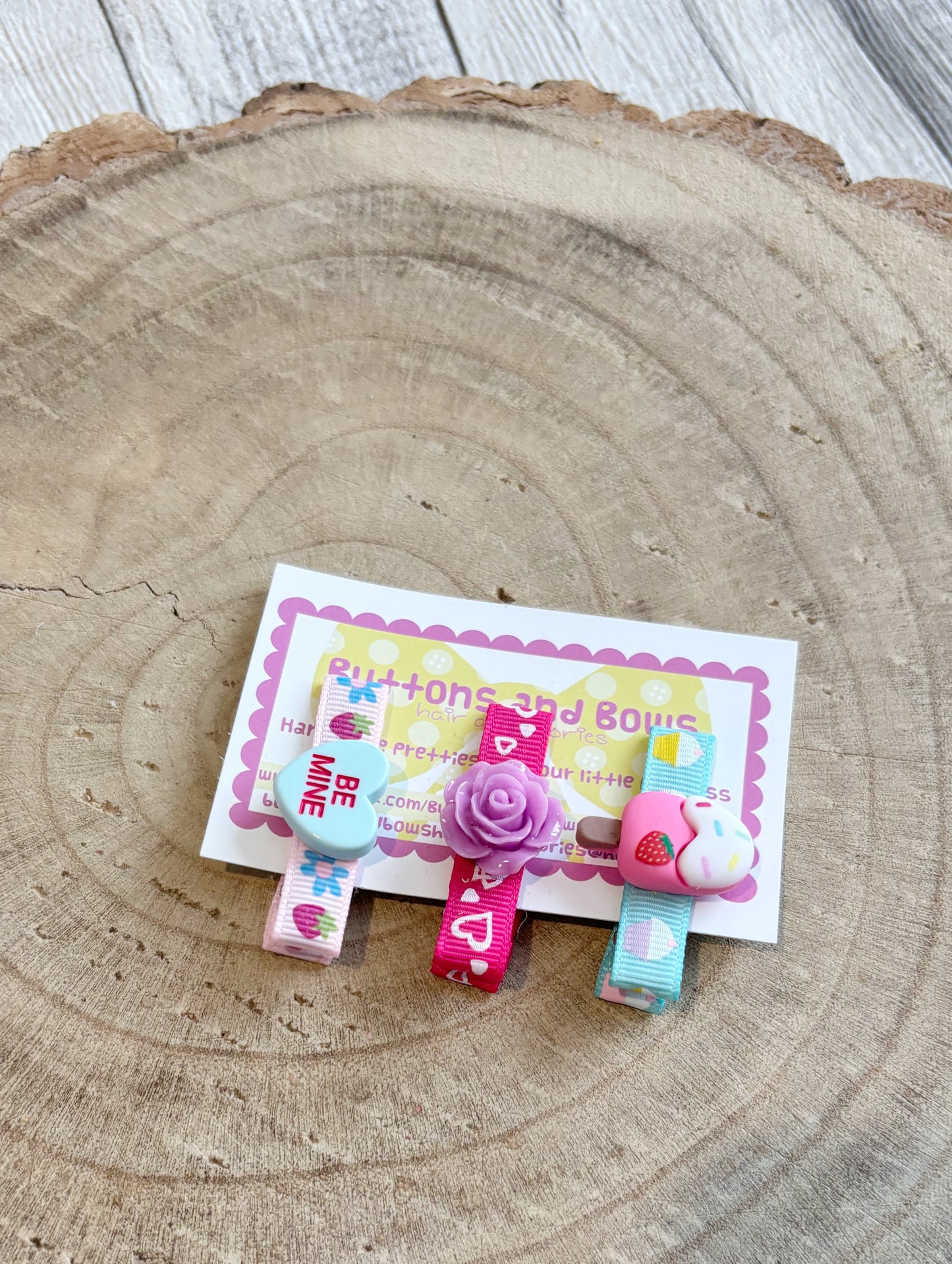 π¦ Cute Mixed Charm Hair Clips β Set of 3 π¦