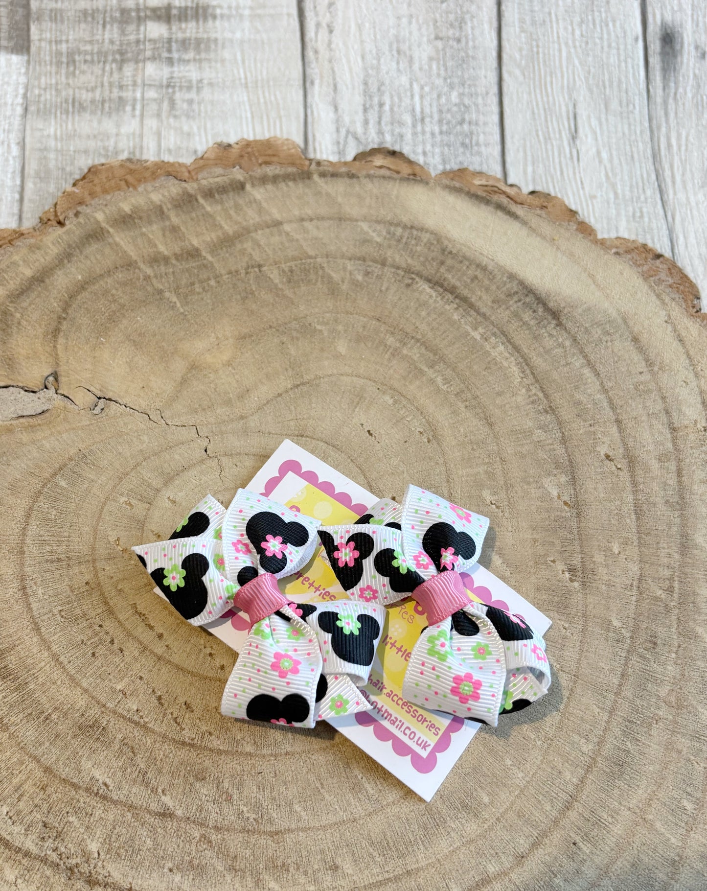 š Black & White Character Print Bow Hair Clip Set š