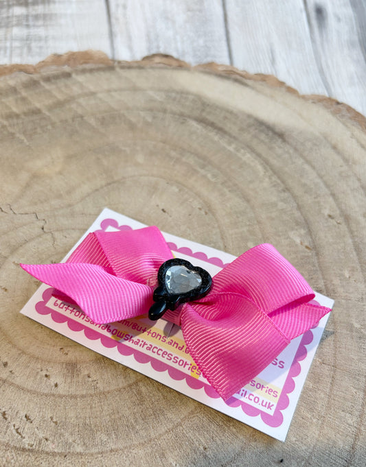🎀 Hot Pink Bow Hair Clip with Black Heart Gem Centre 🎀