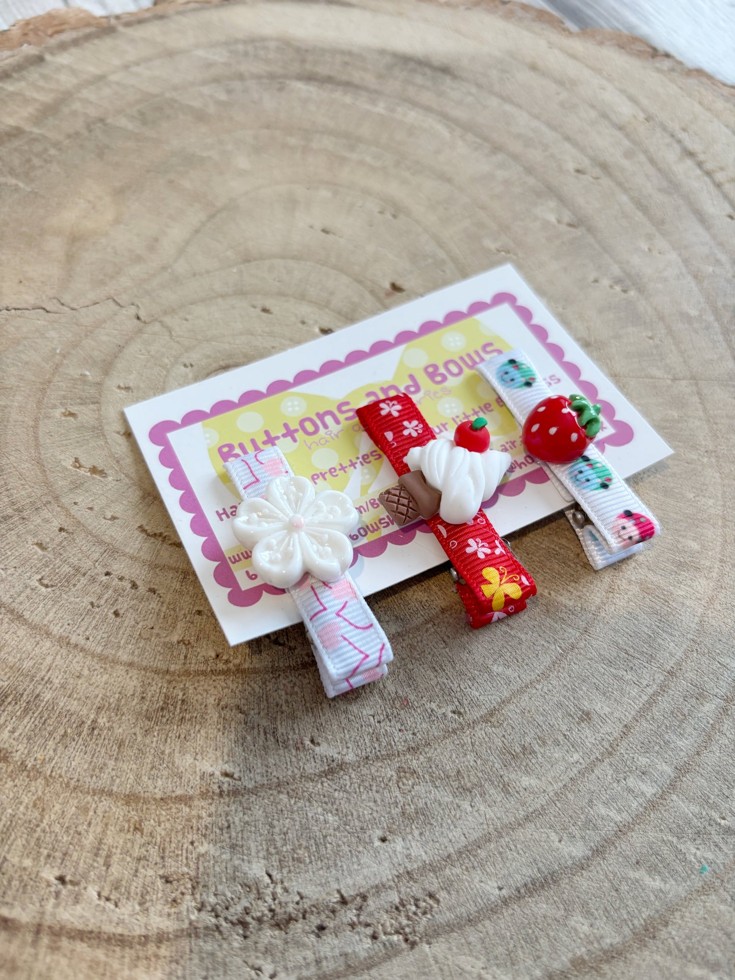 🍓 Sweet Treat & Floral Hair Clip Set – Set of 3 🎀