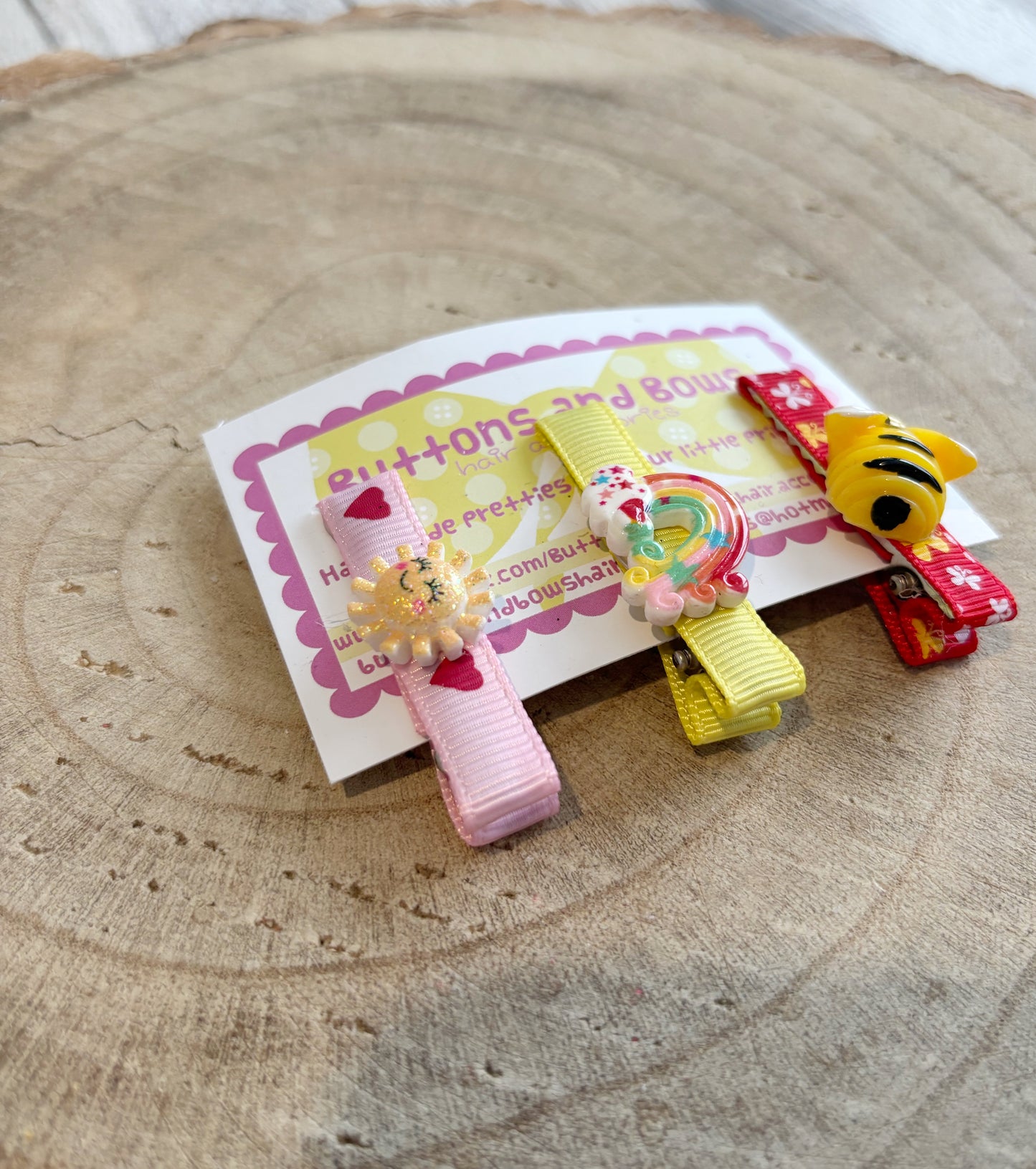 🎀 Cute Character Hair Clip Set – Set of 3 🎀