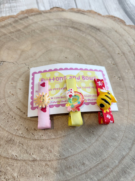 🎀 Cute Character Hair Clip Set – Set of 3 🎀
