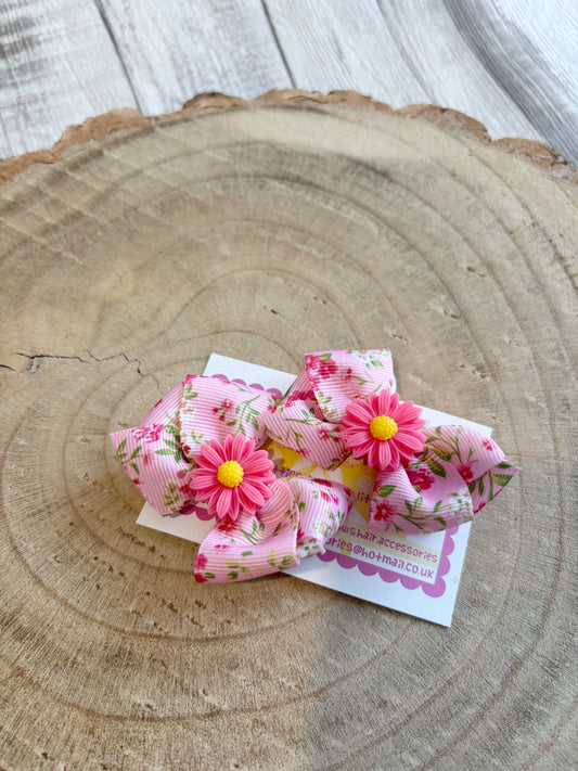 🌸 Pink Floral Hair Bow Set with Daisy Centre – Set of 2 🌸