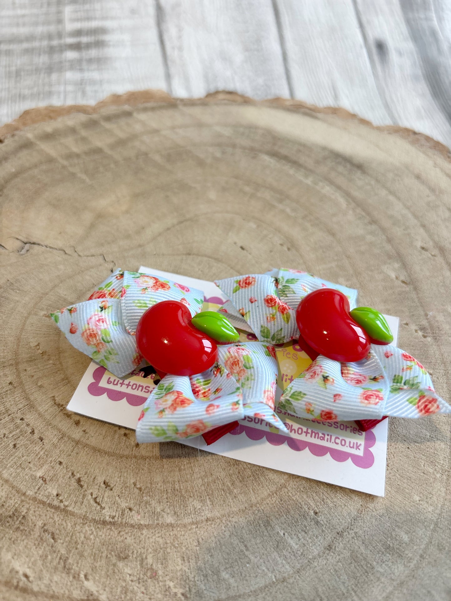 🍎 Apple Hair Bow Set – Set of 2 🍎