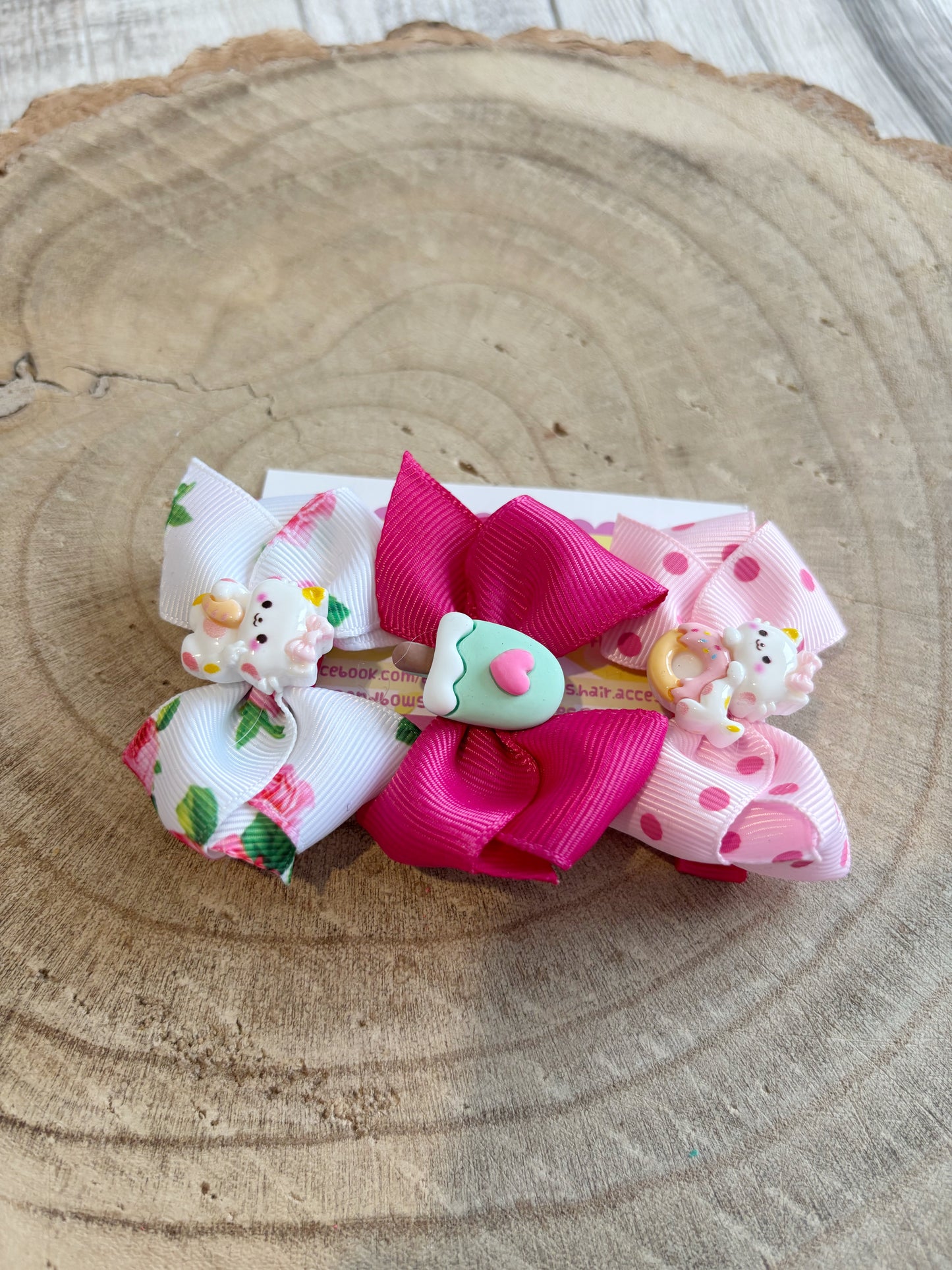🎀 Cute Character Bow Clip Set – Set of 3 🎀