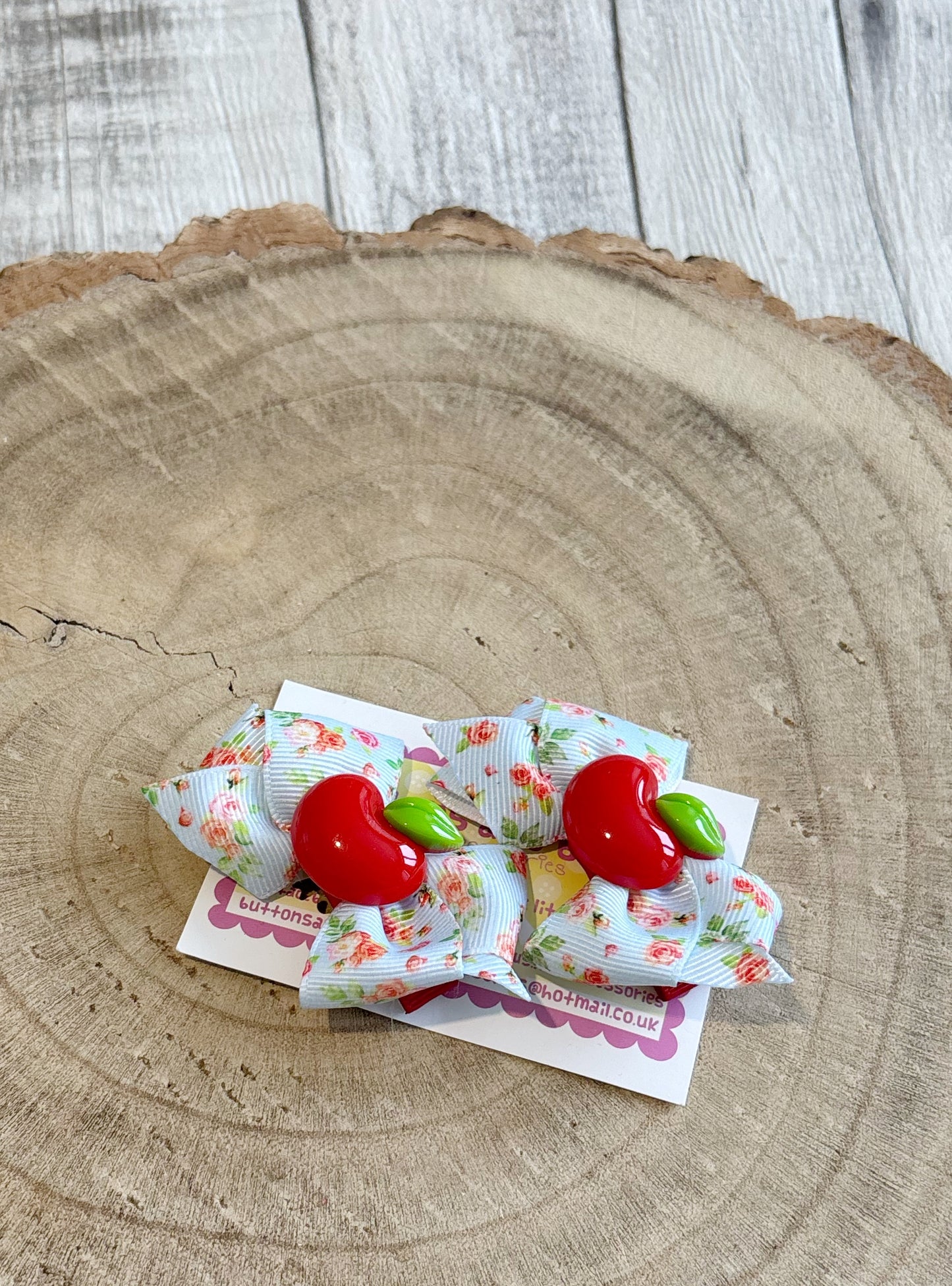 🍎 Apple Hair Bow Set – Set of 2 🍎