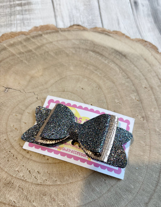 Black Glitter Bow Hair Clip with Silver Detail – Non-Slip
